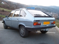 Renault 30 Hatchback (1 generation) 2.7 AT foto, Renault 30 Hatchback (1 generation) 2.7 AT fotos, Renault 30 Hatchback (1 generation) 2.7 AT Bilder, Renault 30 Hatchback (1 generation) 2.7 AT Bild