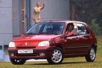 Renault Clio Hatchback 5-door. (1 generation) 1.4 AT (80 HP) foto, Renault Clio Hatchback 5-door. (1 generation) 1.4 AT (80 HP) fotos, Renault Clio Hatchback 5-door. (1 generation) 1.4 AT (80 HP) Bilder, Renault Clio Hatchback 5-door. (1 generation) 1.4 AT (80 HP) Bild