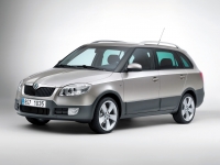 Skoda Fabia Combi Scout universal 5-door (5J) 1.4 TDI DPF MT (80 HP) foto, Skoda Fabia Combi Scout universal 5-door (5J) 1.4 TDI DPF MT (80 HP) fotos, Skoda Fabia Combi Scout universal 5-door (5J) 1.4 TDI DPF MT (80 HP) Bilder, Skoda Fabia Combi Scout universal 5-door (5J) 1.4 TDI DPF MT (80 HP) Bild