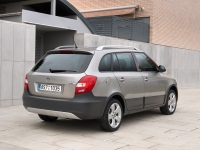 Skoda Fabia Combi Scout universal 5-door (5J) 1.4 TDI DPF MT (80 HP) foto, Skoda Fabia Combi Scout universal 5-door (5J) 1.4 TDI DPF MT (80 HP) fotos, Skoda Fabia Combi Scout universal 5-door (5J) 1.4 TDI DPF MT (80 HP) Bilder, Skoda Fabia Combi Scout universal 5-door (5J) 1.4 TDI DPF MT (80 HP) Bild