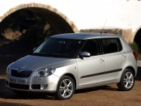 Skoda Fabia Hatchback (5J) 1.6 AT (105 hp) foto, Skoda Fabia Hatchback (5J) 1.6 AT (105 hp) fotos, Skoda Fabia Hatchback (5J) 1.6 AT (105 hp) Bilder, Skoda Fabia Hatchback (5J) 1.6 AT (105 hp) Bild