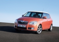 Skoda Fabia Hatchback (5J) 1.9 TDI DPF MT (105 HP) foto, Skoda Fabia Hatchback (5J) 1.9 TDI DPF MT (105 HP) fotos, Skoda Fabia Hatchback (5J) 1.9 TDI DPF MT (105 HP) Bilder, Skoda Fabia Hatchback (5J) 1.9 TDI DPF MT (105 HP) Bild