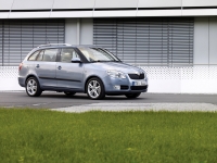 Skoda Fabia station Wagon 5-door (5J) 1.2 MT (60 HP) foto, Skoda Fabia station Wagon 5-door (5J) 1.2 MT (60 HP) fotos, Skoda Fabia station Wagon 5-door (5J) 1.2 MT (60 HP) Bilder, Skoda Fabia station Wagon 5-door (5J) 1.2 MT (60 HP) Bild