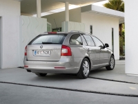 Skoda Octavia Combi wagon 5-door (2 generation) 1.4 TSI MT (122hp) Elegance foto, Skoda Octavia Combi wagon 5-door (2 generation) 1.4 TSI MT (122hp) Elegance fotos, Skoda Octavia Combi wagon 5-door (2 generation) 1.4 TSI MT (122hp) Elegance Bilder, Skoda Octavia Combi wagon 5-door (2 generation) 1.4 TSI MT (122hp) Elegance Bild