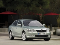 Skoda Octavia Liftback 5-door (2 generation) 1.2 TSI DSG (105 HP) foto, Skoda Octavia Liftback 5-door (2 generation) 1.2 TSI DSG (105 HP) fotos, Skoda Octavia Liftback 5-door (2 generation) 1.2 TSI DSG (105 HP) Bilder, Skoda Octavia Liftback 5-door (2 generation) 1.2 TSI DSG (105 HP) Bild