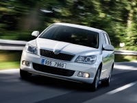 Skoda Octavia Liftback 5-door (2 generation) 1.2 TSI DSG (105 HP) foto, Skoda Octavia Liftback 5-door (2 generation) 1.2 TSI DSG (105 HP) fotos, Skoda Octavia Liftback 5-door (2 generation) 1.2 TSI DSG (105 HP) Bilder, Skoda Octavia Liftback 5-door (2 generation) 1.2 TSI DSG (105 HP) Bild