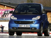 Smart Fortwo Brabus hatchback (2 generation) AT 1.0 Turbo (98 Hp) foto, Smart Fortwo Brabus hatchback (2 generation) AT 1.0 Turbo (98 Hp) fotos, Smart Fortwo Brabus hatchback (2 generation) AT 1.0 Turbo (98 Hp) Bilder, Smart Fortwo Brabus hatchback (2 generation) AT 1.0 Turbo (98 Hp) Bild