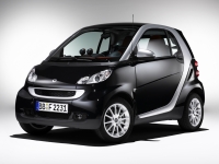 Smart Fortwo Hatchback 3-door (2 generation) 1.0 AT (84 Hp) foto, Smart Fortwo Hatchback 3-door (2 generation) 1.0 AT (84 Hp) fotos, Smart Fortwo Hatchback 3-door (2 generation) 1.0 AT (84 Hp) Bilder, Smart Fortwo Hatchback 3-door (2 generation) 1.0 AT (84 Hp) Bild