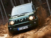 Suzuki Jimny SUV (3rd generation) 1.3 MT 4WD (85hp) JLX (2012) foto, Suzuki Jimny SUV (3rd generation) 1.3 MT 4WD (85hp) JLX (2012) fotos, Suzuki Jimny SUV (3rd generation) 1.3 MT 4WD (85hp) JLX (2012) Bilder, Suzuki Jimny SUV (3rd generation) 1.3 MT 4WD (85hp) JLX (2012) Bild