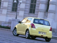 Suzuki Swift Hatchback 3-door (3 generation) 1.2 D MT (69hp) foto, Suzuki Swift Hatchback 3-door (3 generation) 1.2 D MT (69hp) fotos, Suzuki Swift Hatchback 3-door (3 generation) 1.2 D MT (69hp) Bilder, Suzuki Swift Hatchback 3-door (3 generation) 1.2 D MT (69hp) Bild