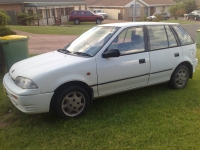 Suzuki Swift Hatchback 5-door. (2 generation) 1.0 AT (53 hp) foto, Suzuki Swift Hatchback 5-door. (2 generation) 1.0 AT (53 hp) fotos, Suzuki Swift Hatchback 5-door. (2 generation) 1.0 AT (53 hp) Bilder, Suzuki Swift Hatchback 5-door. (2 generation) 1.0 AT (53 hp) Bild