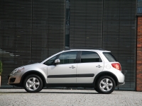 Suzuki SX4 Hatchback (1 generation) 1.6 AT 4WD (112hp) GL (2013) foto, Suzuki SX4 Hatchback (1 generation) 1.6 AT 4WD (112hp) GL (2013) fotos, Suzuki SX4 Hatchback (1 generation) 1.6 AT 4WD (112hp) GL (2013) Bilder, Suzuki SX4 Hatchback (1 generation) 1.6 AT 4WD (112hp) GL (2013) Bild