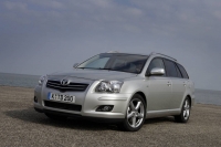 Toyota Avensis Wagon (2 generation) 2.2 D MT (148 hp) foto, Toyota Avensis Wagon (2 generation) 2.2 D MT (148 hp) fotos, Toyota Avensis Wagon (2 generation) 2.2 D MT (148 hp) Bilder, Toyota Avensis Wagon (2 generation) 2.2 D MT (148 hp) Bild