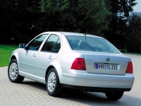 Volkswagen Bora Sedan (1 generation) 1.6 16V FSI MT (110 HP) Technische Daten, Volkswagen Bora Sedan (1 generation) 1.6 16V FSI MT (110 HP) Daten, Volkswagen Bora Sedan (1 generation) 1.6 16V FSI MT (110 HP) Funktionen, Volkswagen Bora Sedan (1 generation) 1.6 16V FSI MT (110 HP) Bewertung, Volkswagen Bora Sedan (1 generation) 1.6 16V FSI MT (110 HP) kaufen, Volkswagen Bora Sedan (1 generation) 1.6 16V FSI MT (110 HP) Preis, Volkswagen Bora Sedan (1 generation) 1.6 16V FSI MT (110 HP) Autos