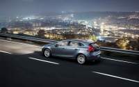 Volvo V40 Hatchback 5-door. (2 generation) 1.6 T3 MT Turbo (150hp) foto, Volvo V40 Hatchback 5-door. (2 generation) 1.6 T3 MT Turbo (150hp) fotos, Volvo V40 Hatchback 5-door. (2 generation) 1.6 T3 MT Turbo (150hp) Bilder, Volvo V40 Hatchback 5-door. (2 generation) 1.6 T3 MT Turbo (150hp) Bild