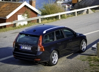 Volvo V50 Wagon (1 generation) T5 2.5 MT (220hp) foto, Volvo V50 Wagon (1 generation) T5 2.5 MT (220hp) fotos, Volvo V50 Wagon (1 generation) T5 2.5 MT (220hp) Bilder, Volvo V50 Wagon (1 generation) T5 2.5 MT (220hp) Bild