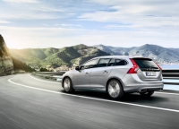 Volvo V60 Estate (1 generation) 1.6 D2 MT foto, Volvo V60 Estate (1 generation) 1.6 D2 MT fotos, Volvo V60 Estate (1 generation) 1.6 D2 MT Bilder, Volvo V60 Estate (1 generation) 1.6 D2 MT Bild