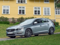 Volvo V60 Estate (1 generation) 1.6 D2 MT foto, Volvo V60 Estate (1 generation) 1.6 D2 MT fotos, Volvo V60 Estate (1 generation) 1.6 D2 MT Bilder, Volvo V60 Estate (1 generation) 1.6 D2 MT Bild