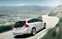 Volvo V60 Estate (1 generation) 1.6 T4 MT (180 HP) foto, Volvo V60 Estate (1 generation) 1.6 T4 MT (180 HP) fotos, Volvo V60 Estate (1 generation) 1.6 T4 MT (180 HP) Bilder, Volvo V60 Estate (1 generation) 1.6 T4 MT (180 HP) Bild