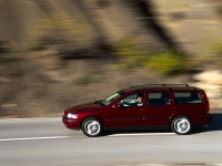 Volvo V70 Wagon (2 generation) 2.4 AT (140 Hp) Technische Daten, Volvo V70 Wagon (2 generation) 2.4 AT (140 Hp) Daten, Volvo V70 Wagon (2 generation) 2.4 AT (140 Hp) Funktionen, Volvo V70 Wagon (2 generation) 2.4 AT (140 Hp) Bewertung, Volvo V70 Wagon (2 generation) 2.4 AT (140 Hp) kaufen, Volvo V70 Wagon (2 generation) 2.4 AT (140 Hp) Preis, Volvo V70 Wagon (2 generation) 2.4 AT (140 Hp) Autos